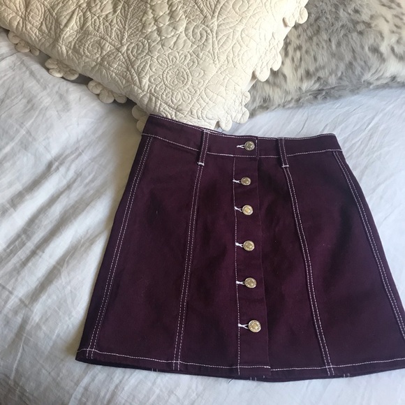 Burgundy mini with Silver Buttons * Never Worn* - Picture 2 of 3